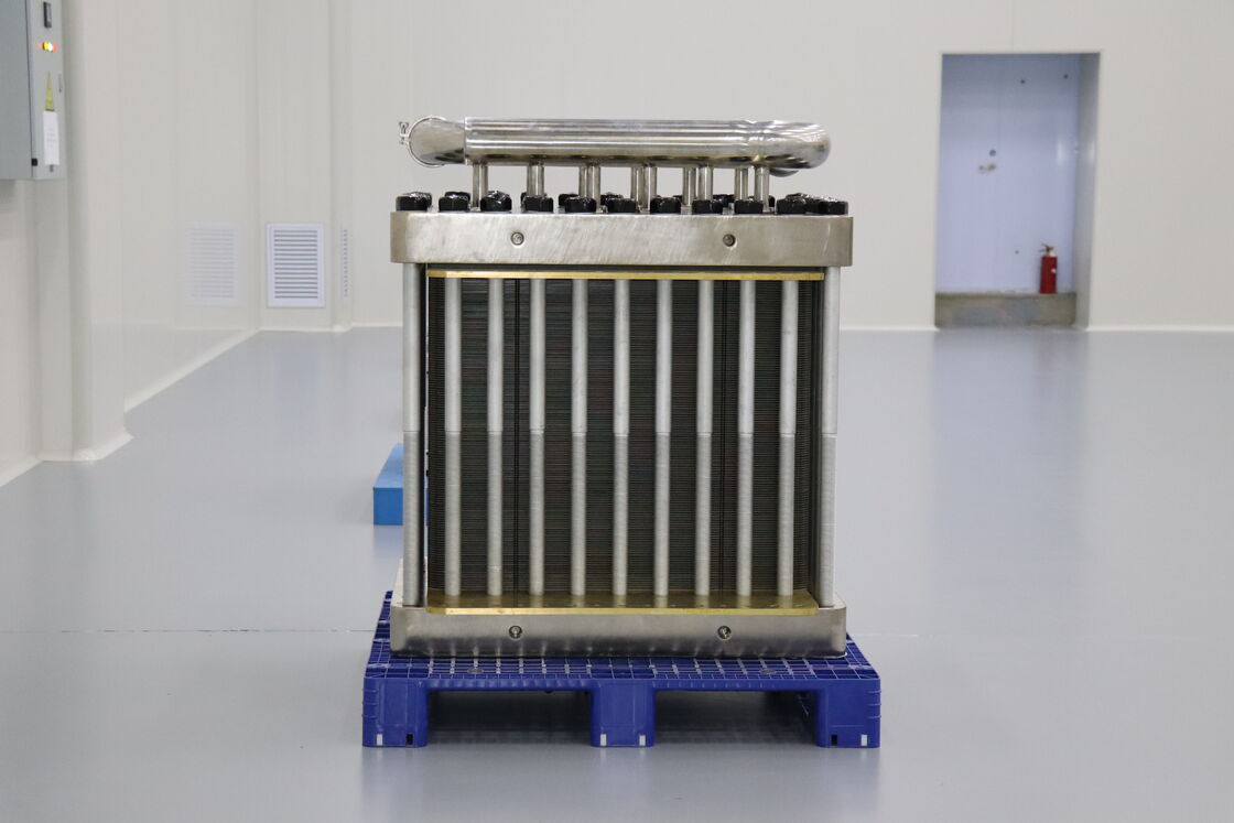 Électrolyseur d'eau pour usine de production d'hydrogène vert à 99,9995% de pureté 80-250 Nm3/h Capacité de débit